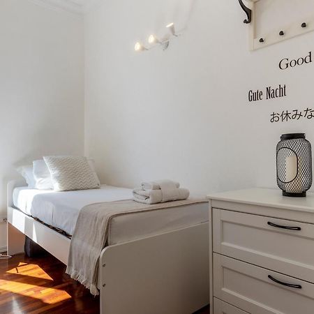 Fontana Di Trevi Design Apartment Рим Экстерьер фото
