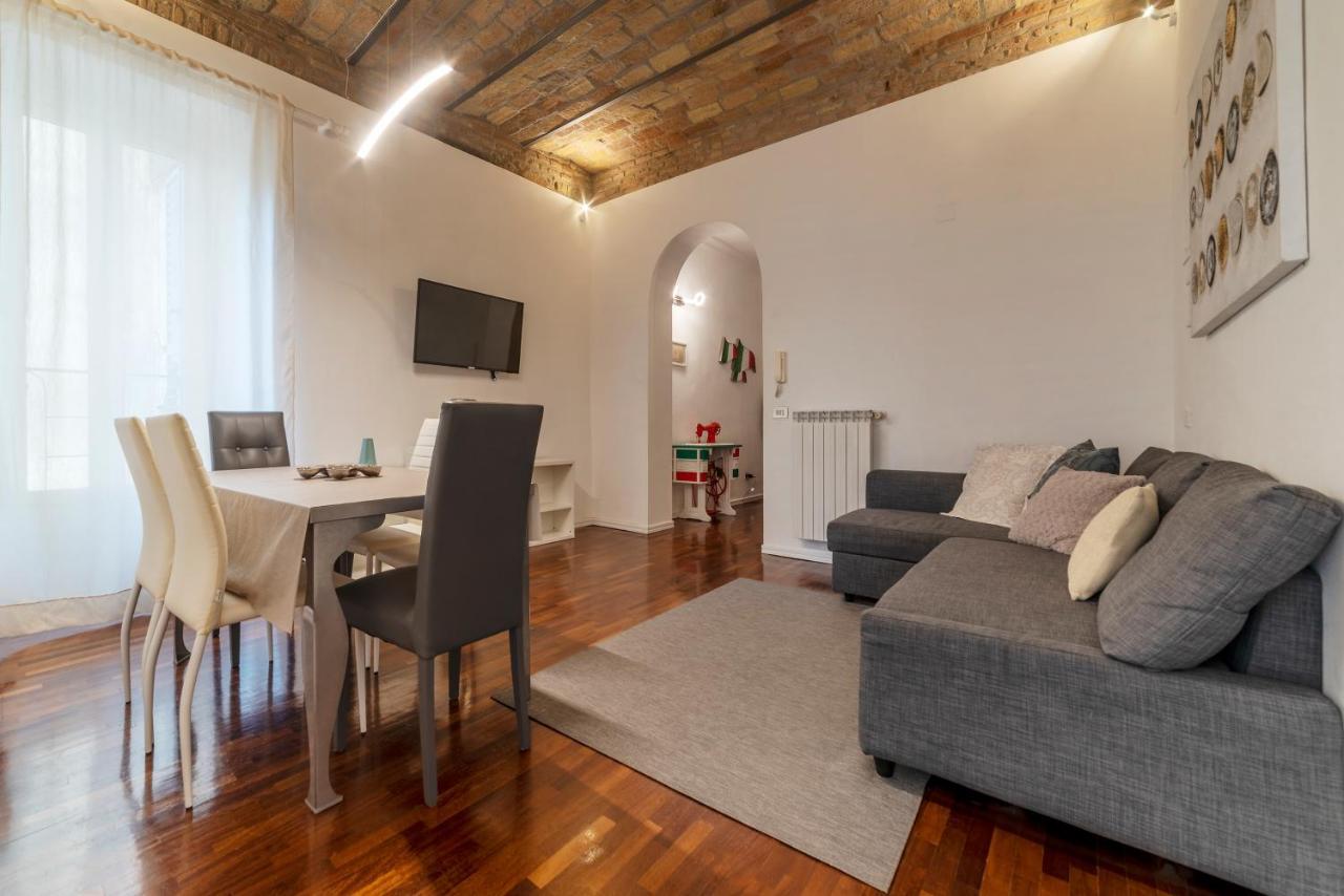 Fontana Di Trevi Design Apartment Рим Экстерьер фото