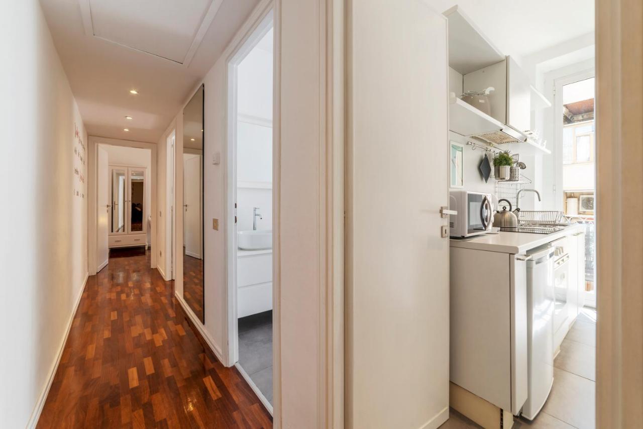 Fontana Di Trevi Design Apartment Рим Экстерьер фото