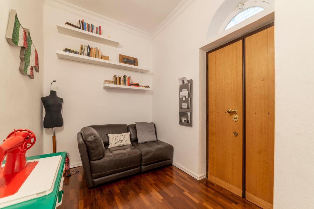 Fontana Di Trevi Design Apartment Рим Экстерьер фото